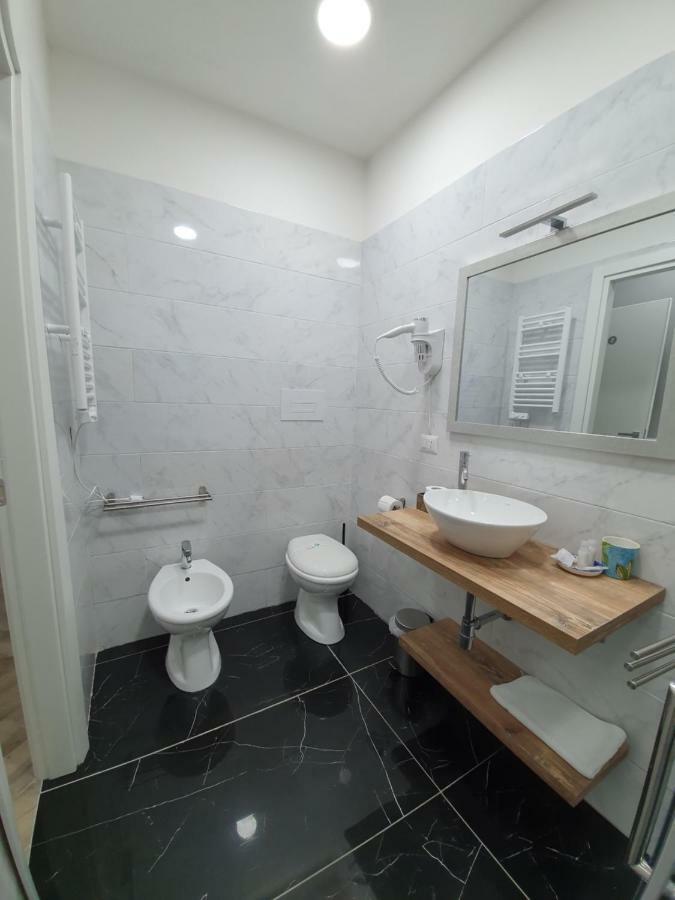 Dimorra Boutique Rooms Napoli Exterior foto